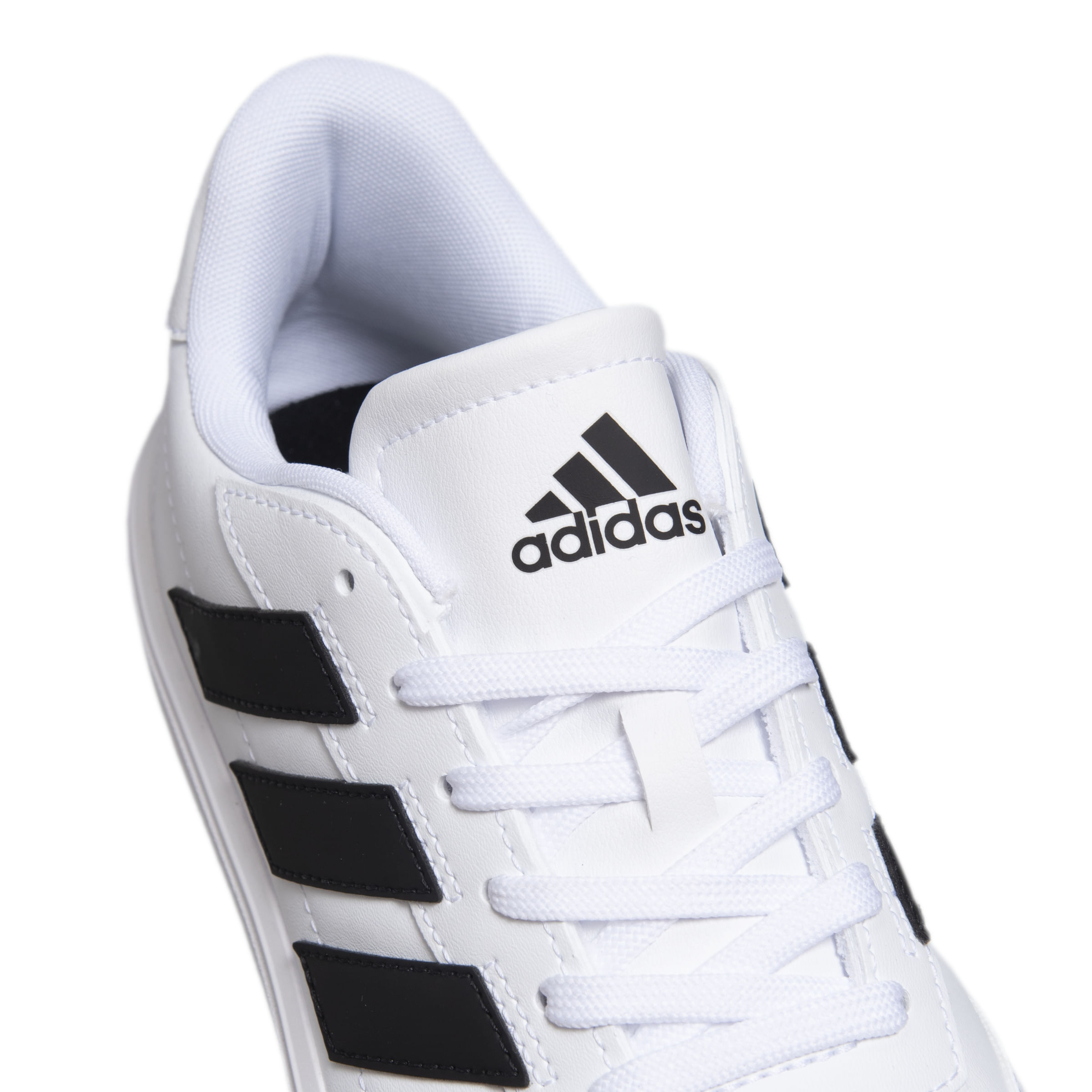 JJ7372_8_FOOTWEAR_Photography_Detail View 1_white.jpg